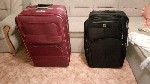 Продаю два больших чемодана ,не выдержавших усилий погрузчиков в аэропорту. Один чемодан абсолютно новый, второй - б/у. Последствия перелета видны на фото. Для умельцев починить ничего не стоит. 
Оба ...