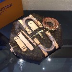 Аксессуары объявление но. 1164537: Дорожная сумка Louis Vuitton с ремнём