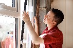 ТОО "Панорама Караганды" предлагает услугу по замене стеклопакета на окне,  двери или балконе,  а также на других изделиях из ПВХ.  
Если у вас треснуло стекло или вы хотите заменить стеклопакет на б ...