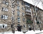 Продается квартира по адресу:  г.  Новосибирск,  ул.  Новогодняя 4/1.  
Двухкомнатная - 42,8 кв.  м
Этаж - 4 кирпич;  
Ремонт - требуется;  
Прекрасное месторасположение квартиры,  центр левого бе ...