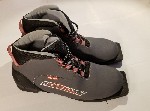 продам ботинки Nordway Moss 
размер EU 44
б/у 
Износ есть,  но невелик.  см.  фото.  
Ботинки для беговых лыж,  лыжные ботинки
тип креплений:  NN 75 (опять же см.  фото)
911 9389821 
Метро Межд ...